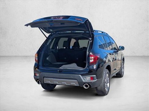 Used 2023 Honda Passport TrailSport image 5