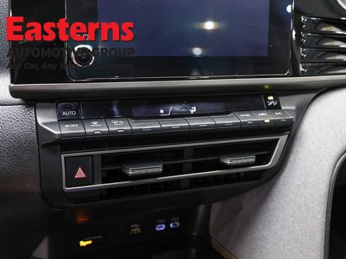 Used 2025 Toyota Camry LE FWD image 18