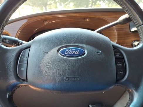 Used 2005 Ford E-150 and Econoline 150 RWD image 24