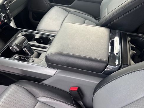 Certified 2022 Ford F150 Lariat w/ Equipment Group 502A High image 52