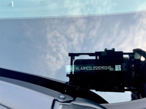 New 2025 Buick Encore GX Preferred image 28