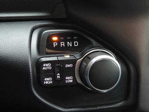 Used 2019 RAM 1500 Big Horn AWD/4WD image 10