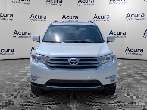 Used 2012 Toyota Highlander Limited w/ Tow Pkg AWD/4WD image 3