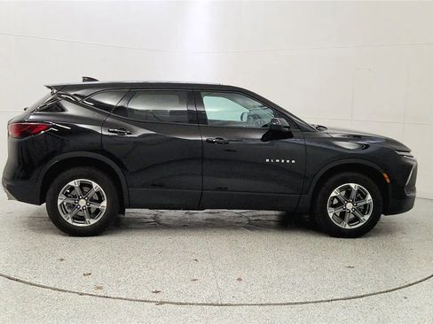 Used 2023 Chevrolet Blazer LT image 8