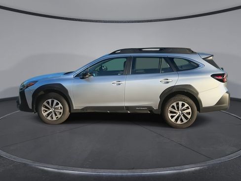 Used 2025 Subaru Outback AWD/4WD image 5