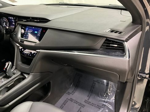 Used 2023 Cadillac XT5 Premium Luxury w/ Technology Package image 15