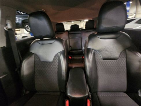 Used 2019 Jeep Compass Altitude image 33