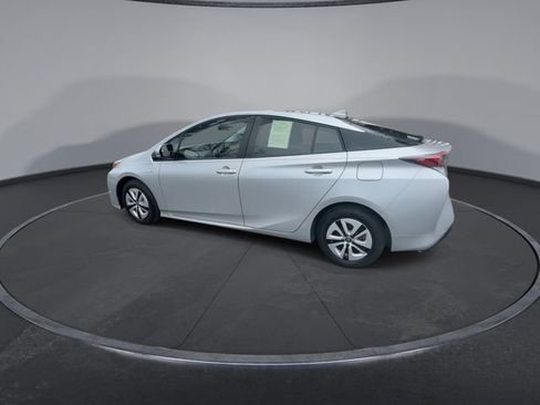Used 2016 Toyota Prius Four image 10