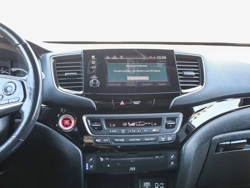 Used 2021 Honda Pilot Black Edition image 16