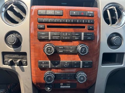 Used 2010 Ford F150 Lariat AWD/4WD image 12