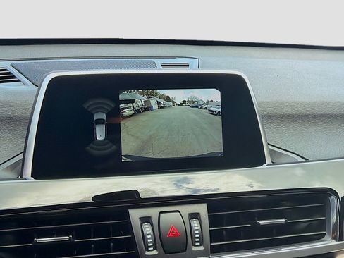 Used 2018 BMW X1 sDrive28i image 11