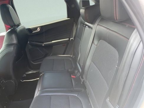 Used 2023 Ford Escape ST-Line Select AWD/4WD image 18