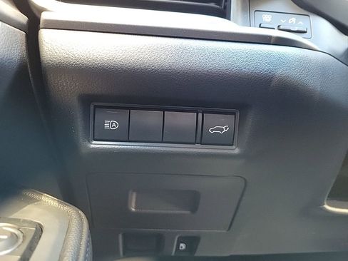 Used 2025 Toyota Grand Highlander AWD image 25