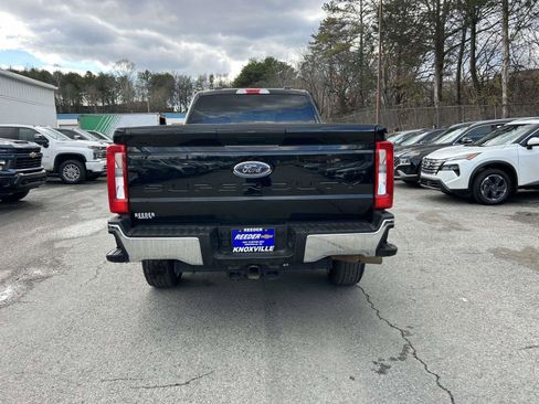 Used 2025 Ford F250 XLT image 4