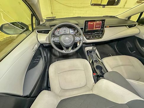 Used 2020 Toyota Corolla LE w/ Body Protection Package FWD image 12