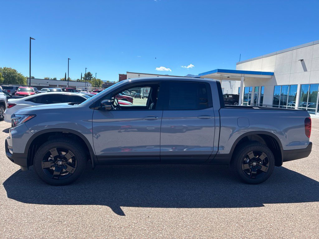 New 2026 Honda Ridgeline Black Edition image 2