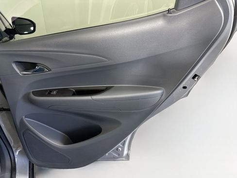 Used 2021 Chevrolet Bolt LT image 28