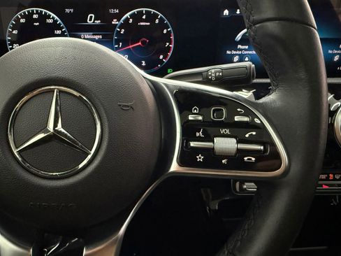 Used 2023 Mercedes-Benz CLA 250 CLA 250 image 28