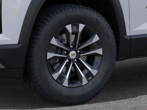 New 2027 Chevrolet Equinox LT FWD image 9