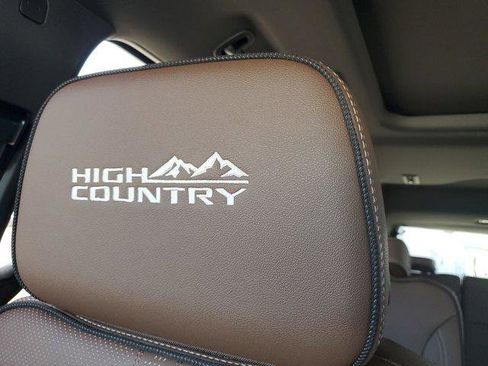 New 2026 Chevrolet Tahoe High Country w/ Sun And Tow Package AWD/4WD image 33