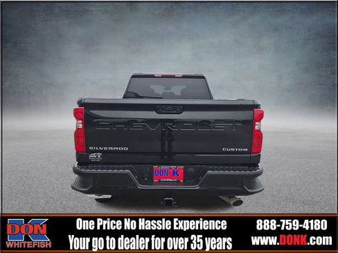 Used 2024 Chevrolet Silverado 2500 Custom w/ Custom Convenience Package image 7