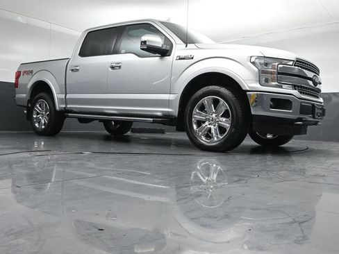 Used 2018 Ford F150 Lariat w/ Equipment Group 502A Luxury AWD/4WD image 38
