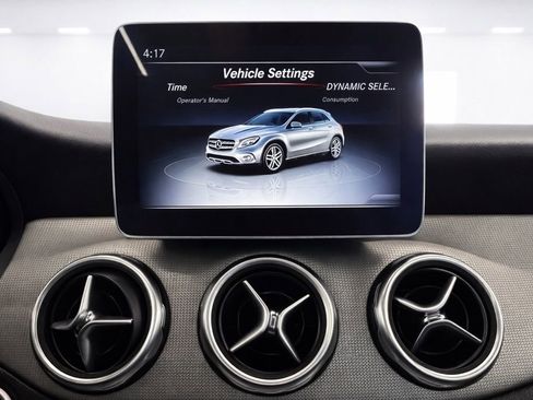 Used 2020 Mercedes-Benz GLA 250 4MATIC image 22