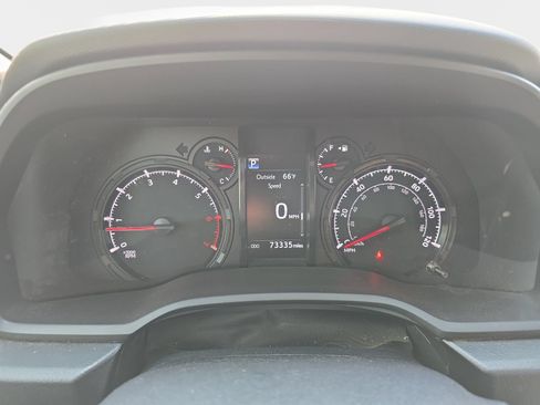 Used 2021 Toyota 4Runner SR5 AWD/4WD image 13