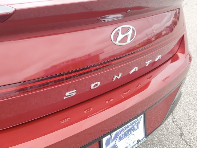Used 2023 Hyundai Sonata SEL FWD image 7