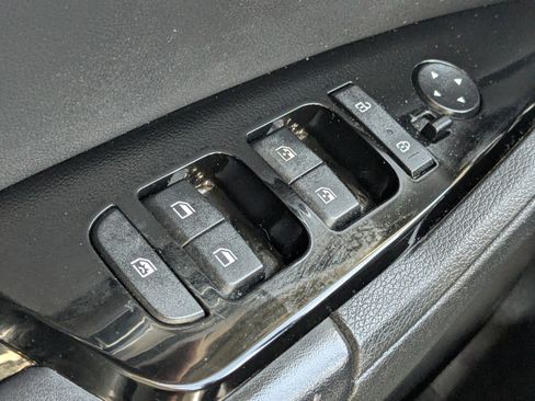 Certified 2023 Kia Sportage SX image 30