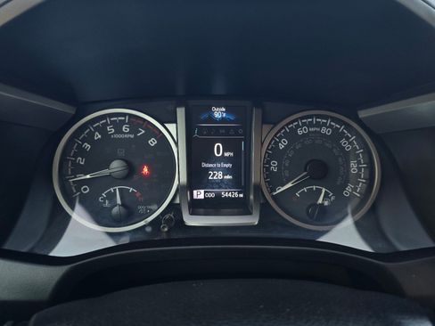 Used 2021 Toyota Tacoma SR5 w/ Trail Edition AWD/4WD image 19
