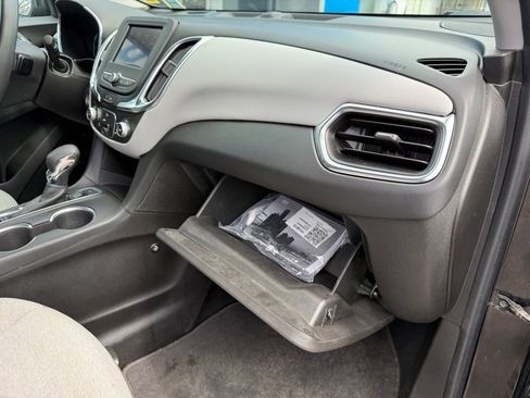 Used 2022 Chevrolet Equinox LS w/ LS Convenience Package AWD/4WD image 40