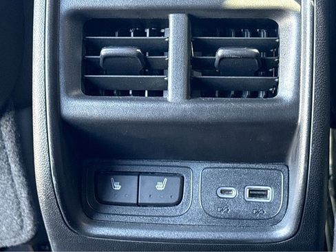 Certified 2024 Cadillac XT4 Premium Luxury image 29