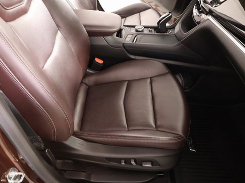 Used 2022 Cadillac XT6 Premium Luxury w/ LPO, Radiant Package image 14