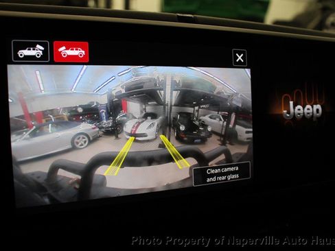 Used 2024 Jeep Wrangler Unlimited Rubicon 392 image 24