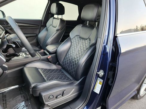 Used 2018 Audi SQ5 Premium Plus w/ Navigation Package image 8