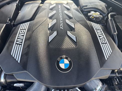 Used 2020 BMW M850i xDrive Coupe w/ M Carbon Exterior Package image 13