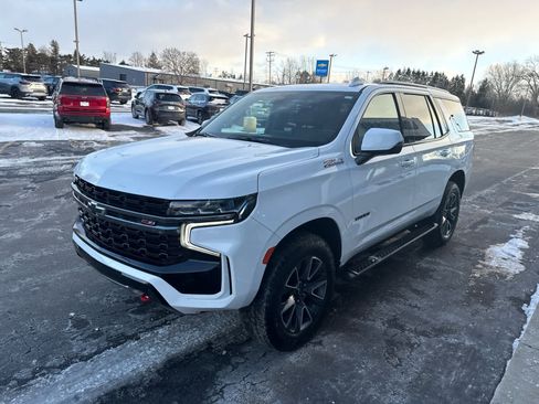 Used 2022 Chevrolet Tahoe Z71 w/ Z71 Off-Road Package image 3