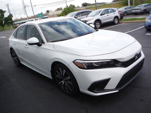 Used 2023 Honda Civic EX image 6