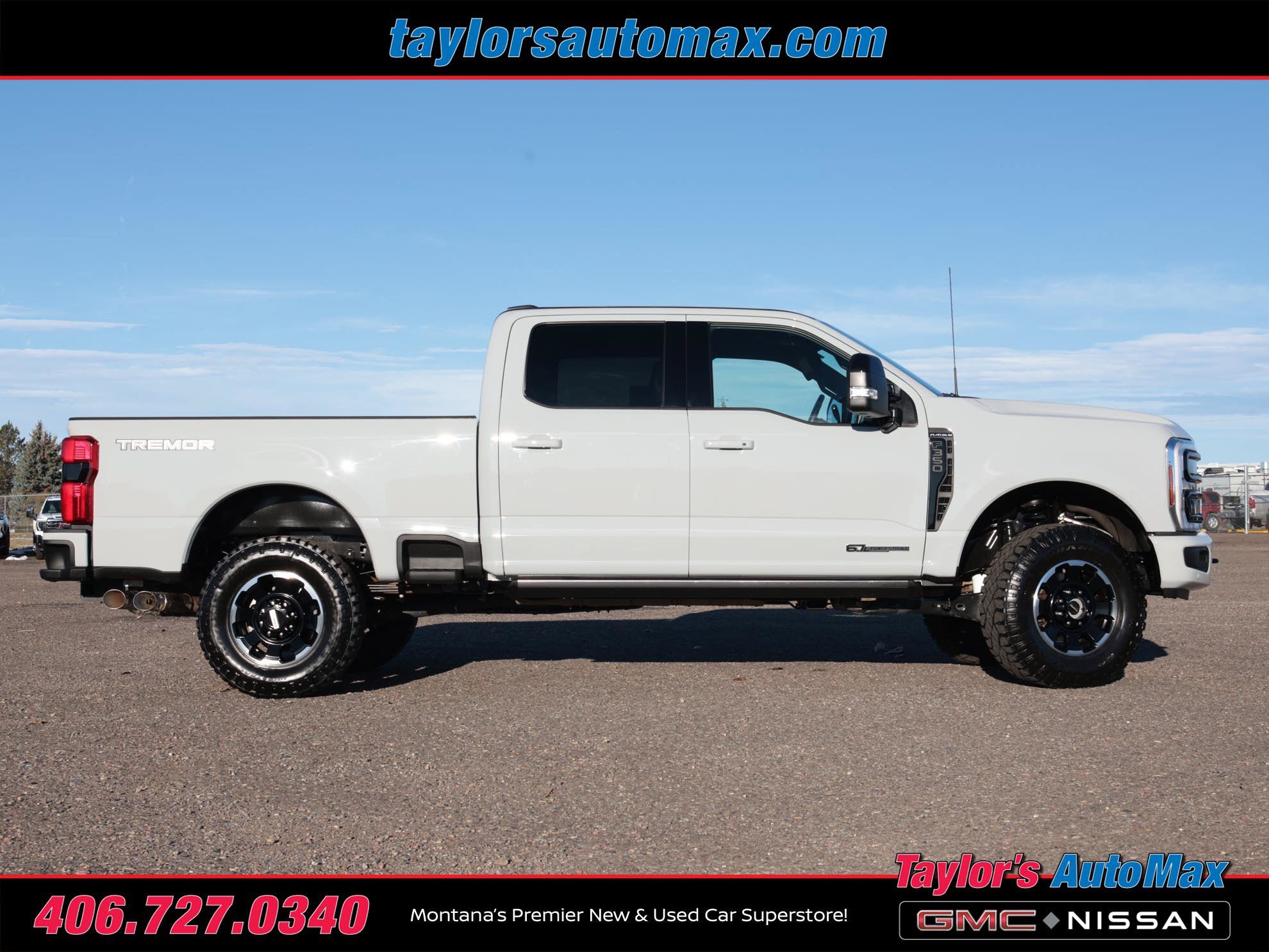 Used 2026 Ford F350 Platinum w/ Tremor Off-Road Package AWD/4WD image 3