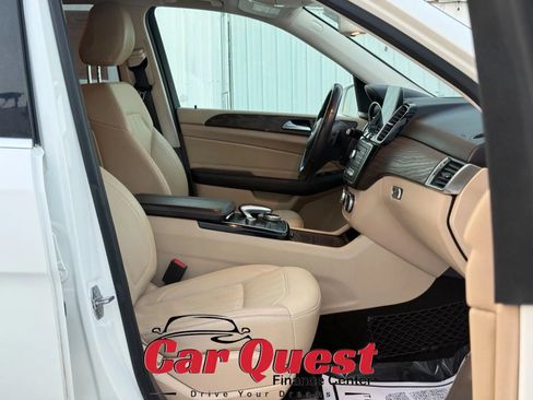 Used 2019 Mercedes-Benz GLE 400 4MATIC image 18