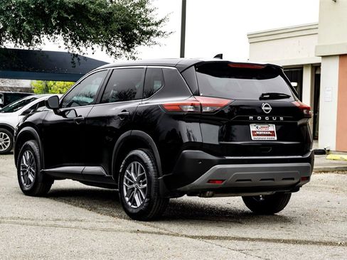 Used 2022 Nissan Rogue S image 7