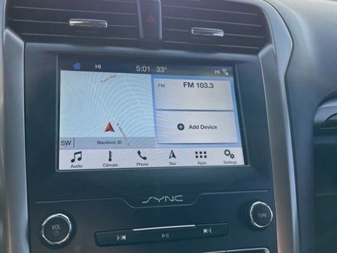 Used 2019 Ford Fusion SEL image 35