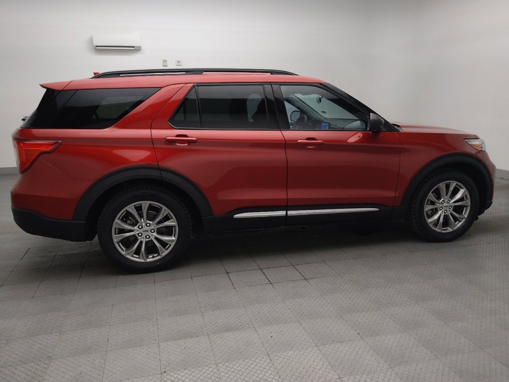 Used 2020 Ford Explorer XLT w/ Equipment Group 202A RWD image 10