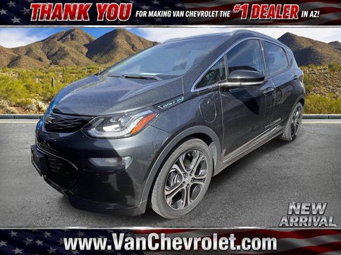 Used 2020 Chevrolet Bolt Premier w/ Infotainment Package FWD image 1