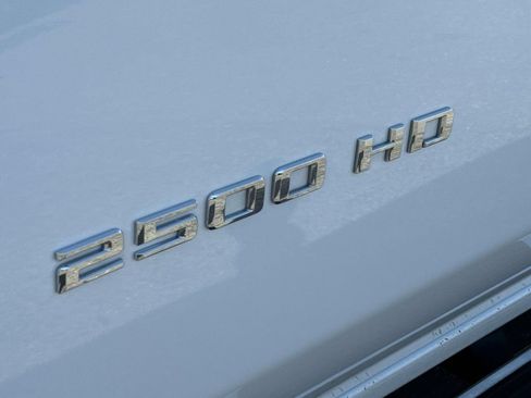 Used 2025 Chevrolet Silverado 2500 LT w/ Convenience Package AWD/4WD image 7