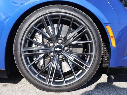 Used 2019 Chevrolet Camaro ZL1 image 14