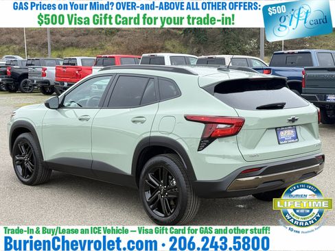 Used 2025 Chevrolet Trax ACTIV w/ Driver Confidence Package FWD image 3