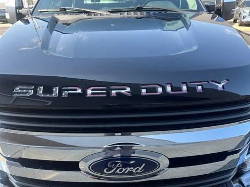 Used 2019 Ford F250 XL w/ STX Appearance Package AWD/4WD image 3