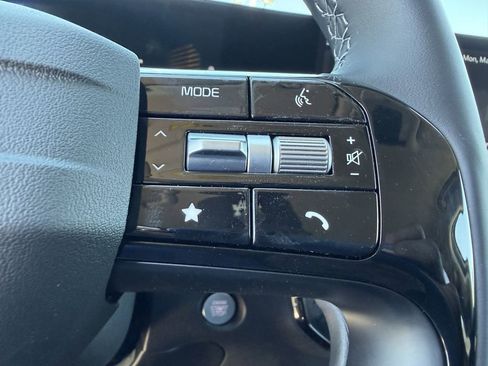 New 2026 Kia Sorento LX FWD image 23
